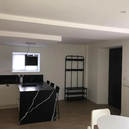 Charmante Maison Апартаменты Шато-Гонтье