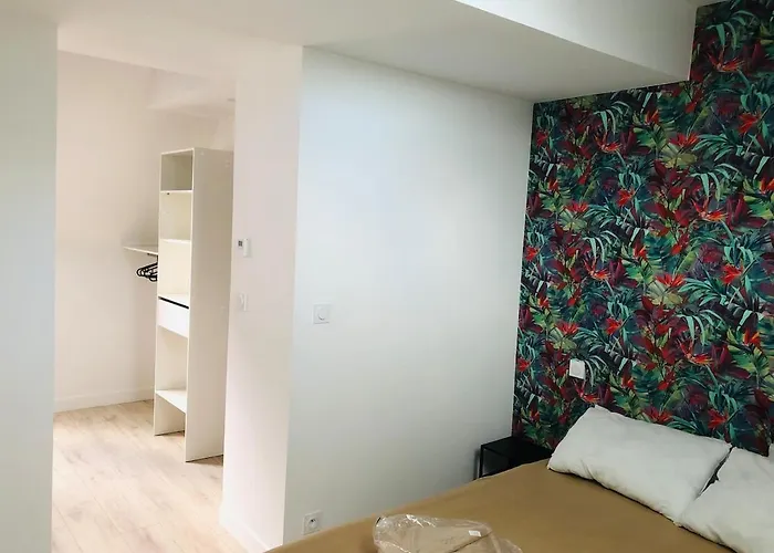 Апартаменты Charmante Maison Шато-Гонтье